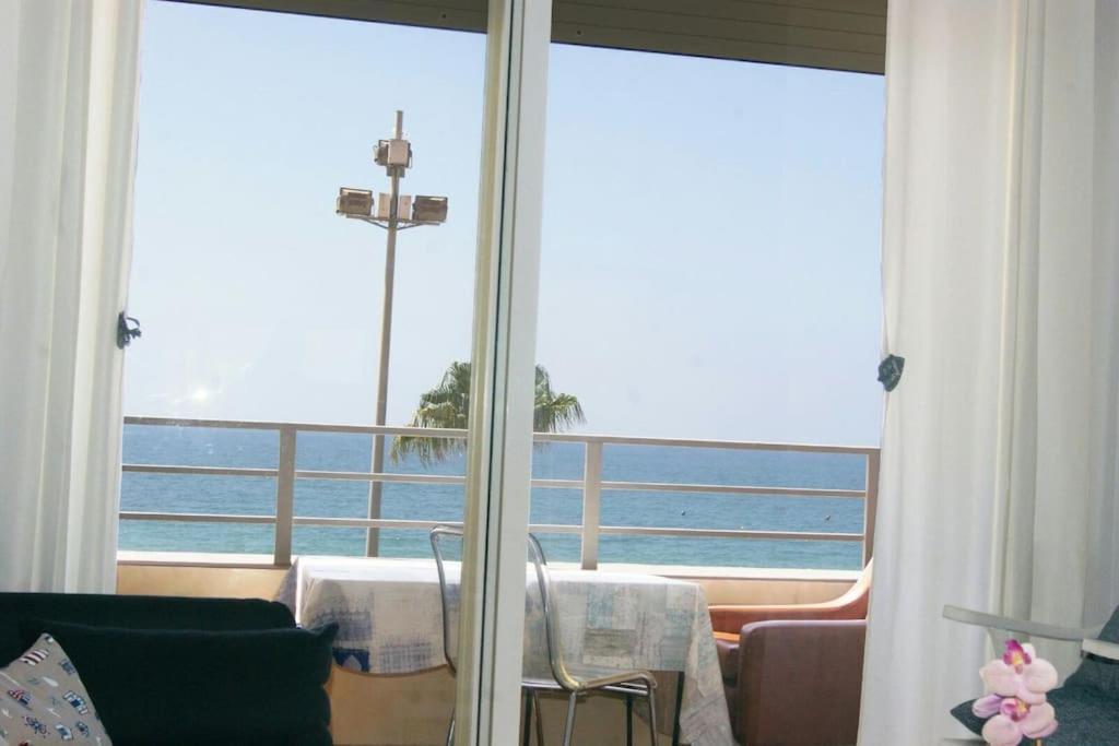 Cadiz Paseo Maritimo Playa Victoria Frontal Mar Apartment Exterior photo