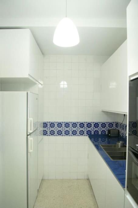 Cadiz Paseo Maritimo Playa Victoria Frontal Mar Apartment Exterior photo